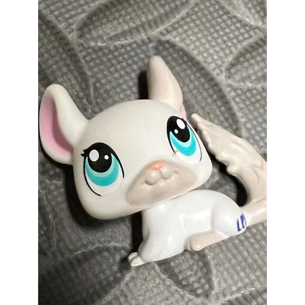 Littlest Pet Shop LPS 1401 White Chinchilla #1401 Cake Topper Figure Hasbro